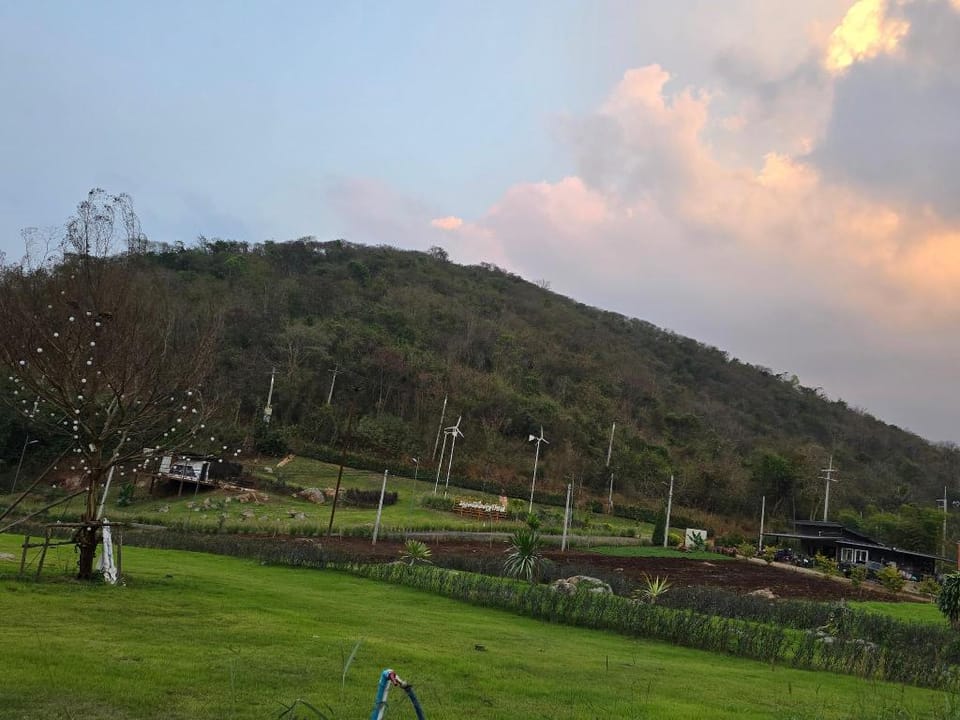 River hill khaoyai homestay  Vacation rental in Laos