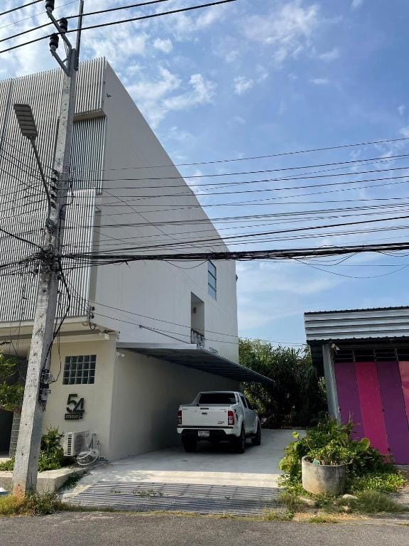 STUDIO 54 Apartment in Thailand