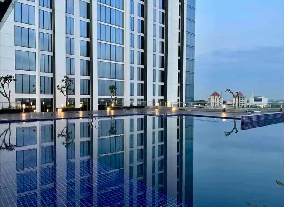 Pollux Habibie Lvl 52 Sea View w/Gym&Pool+Netflix Apartment in Riau Islands, Indonesia