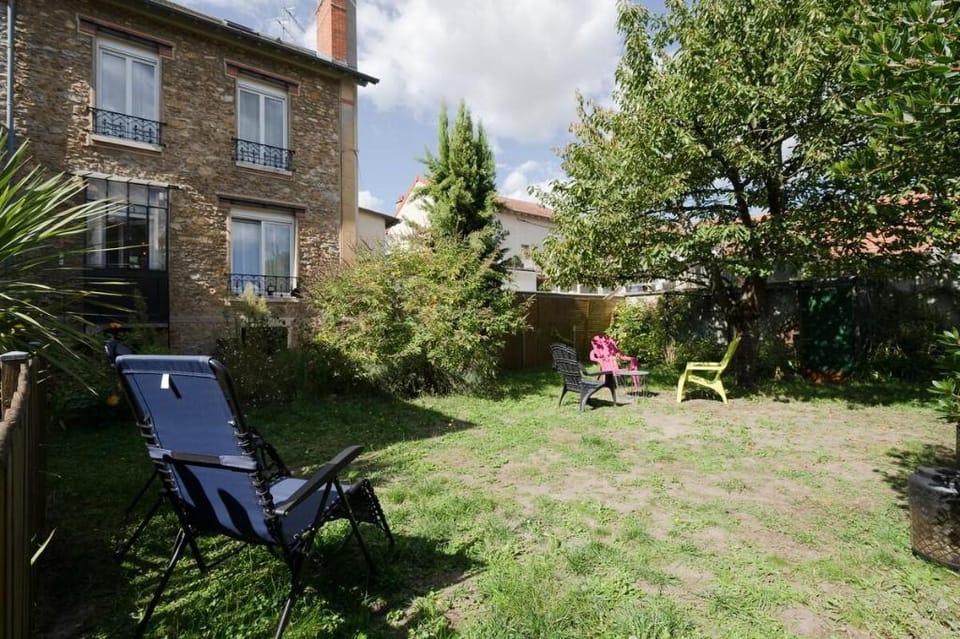 Luxury villa Marie Paris  orly jacuzzi Villa in Île-de-France