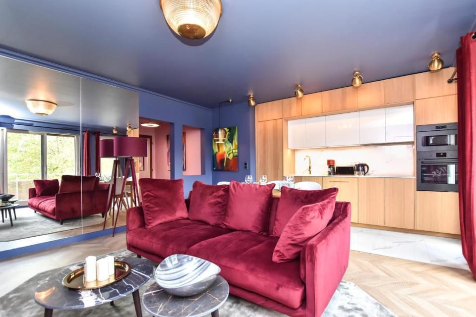 Luxury Paris La vie en rose, jacuzzi, Térrasse. Apartment in Paris
