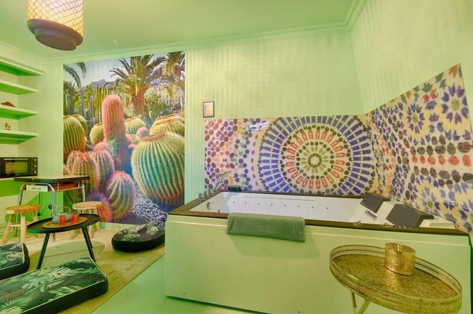 Luxury Magic Cactus Garden PARIS ORLY Apartment in Île-de-France