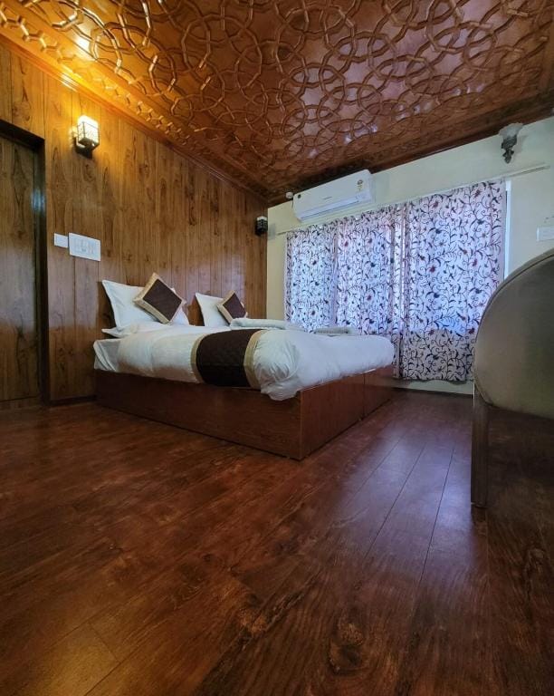 De-Villaz The luxury stay Vacation rental in India