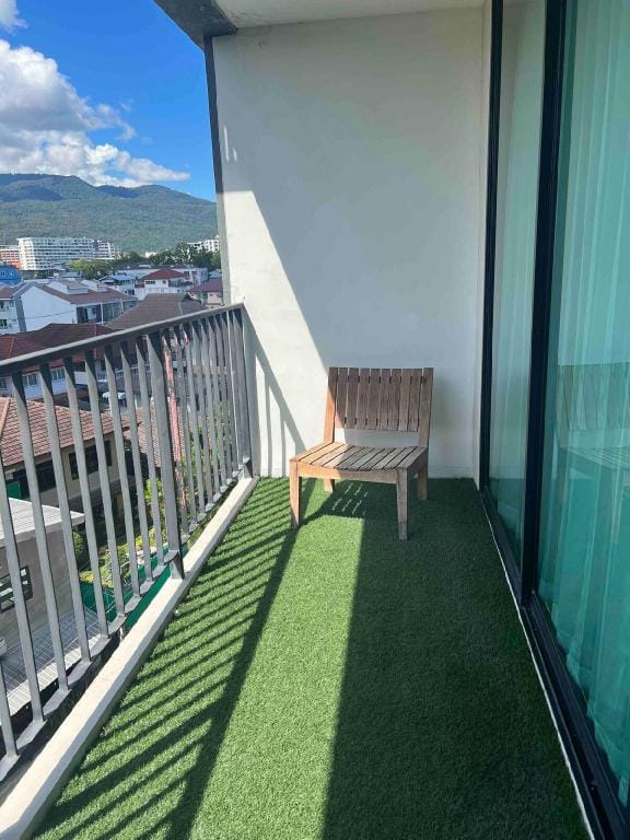 Best Location and amazing mountain view at Nimman Apartment in Chiang Mai