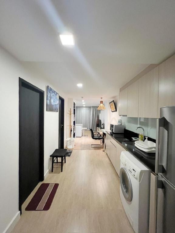 Best Location and amazing mountain view at Nimman Apartment in Chiang Mai