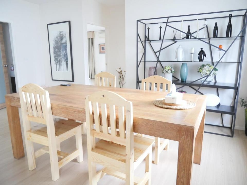 Spacious 3B3B  middle of City near Central Embassy Apartment in Bangkok