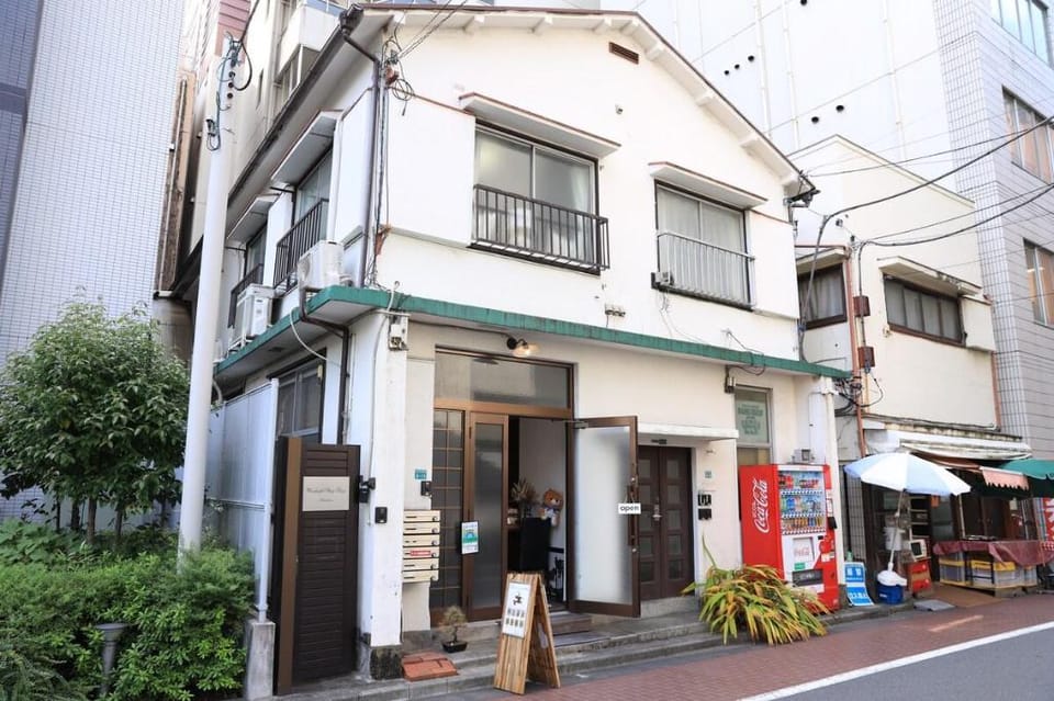 8路線使用可能！アクセス抜群/池袋駅より徒歩5分/最大11名/Wi-Fi完備/まるごと3LDK Apartment in Shinjuku