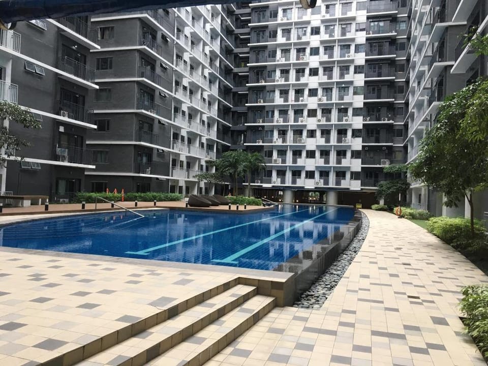 Hotel Resort Style Apartment in Pasay