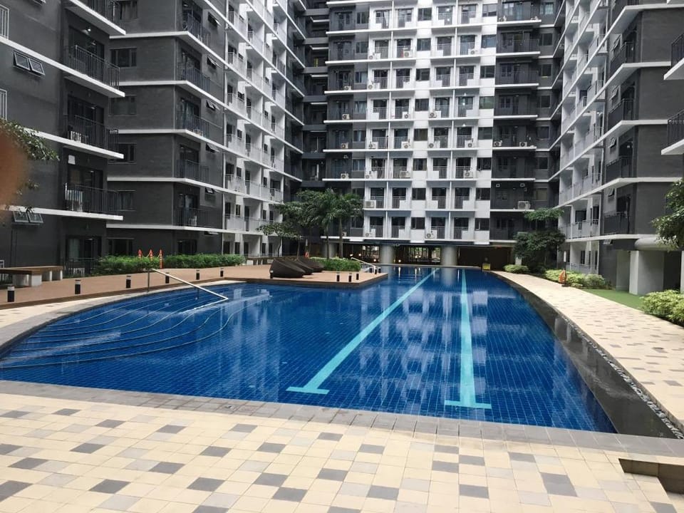 Hotel Resort Style Apartment in Pasay