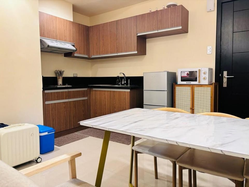 The Roxas Apartment in Manila City