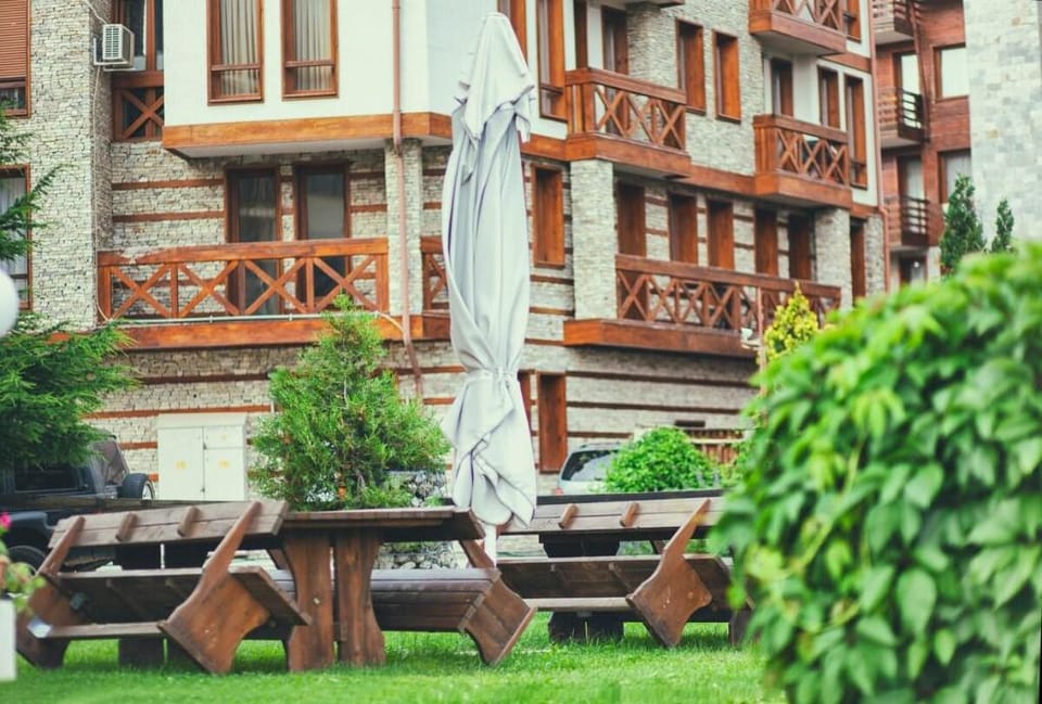 Cozy apartment next to the forest and the gondola Apartment in Bansko