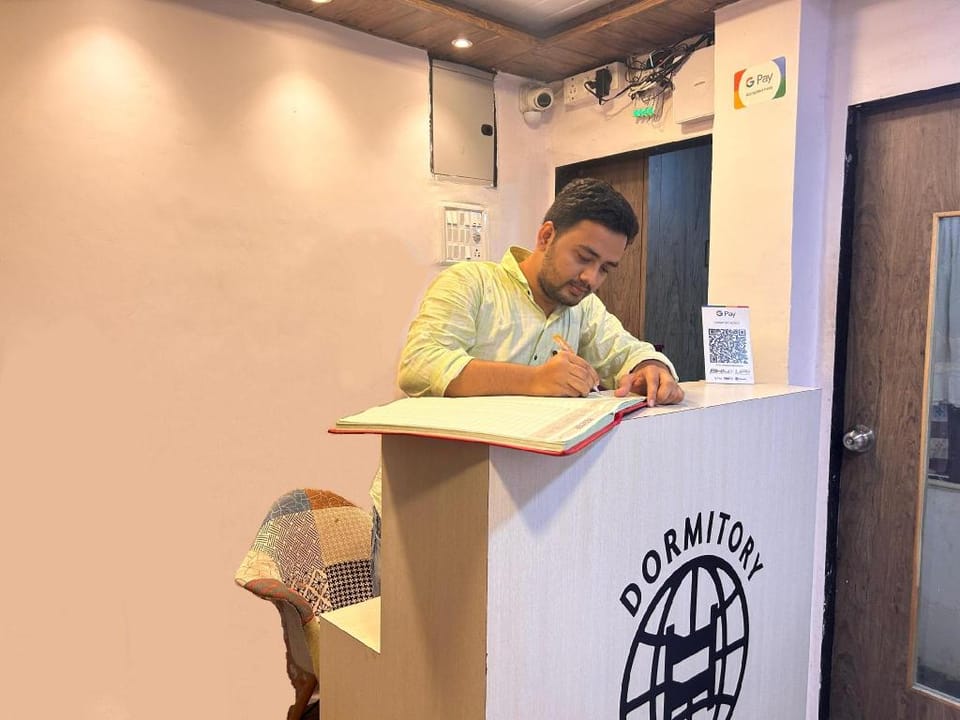 DORMITORY WORLD  AC 24 HOURS Hotel in Mumbai