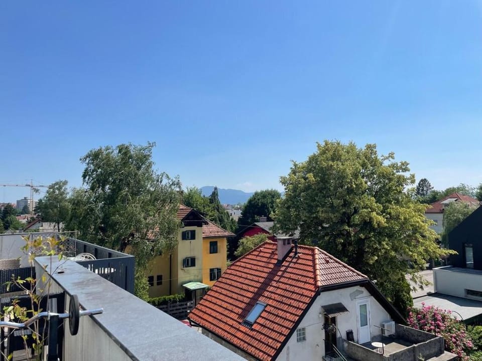 Penthouse terrace studio 41 (for up to 4 guests) Apartment in Ljubljana