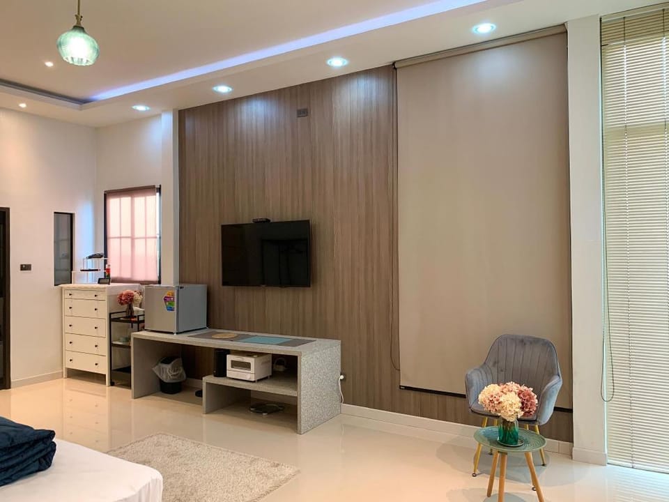 Ellie House Phuket Old Town Vacation rental in Wichit