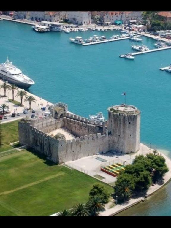 One bedroom apartment for 3 person in Trogir Apartment in Trogir