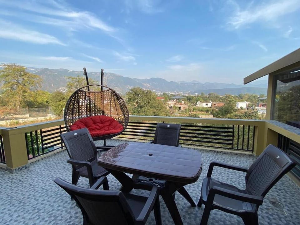 Hideout By The Hills : Dehradun Villa in Dehradun