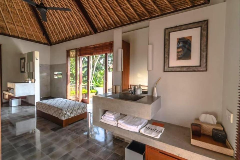 Calm 5 BR Private Villa With Rice field View ZN09 Villa in Tampaksiring