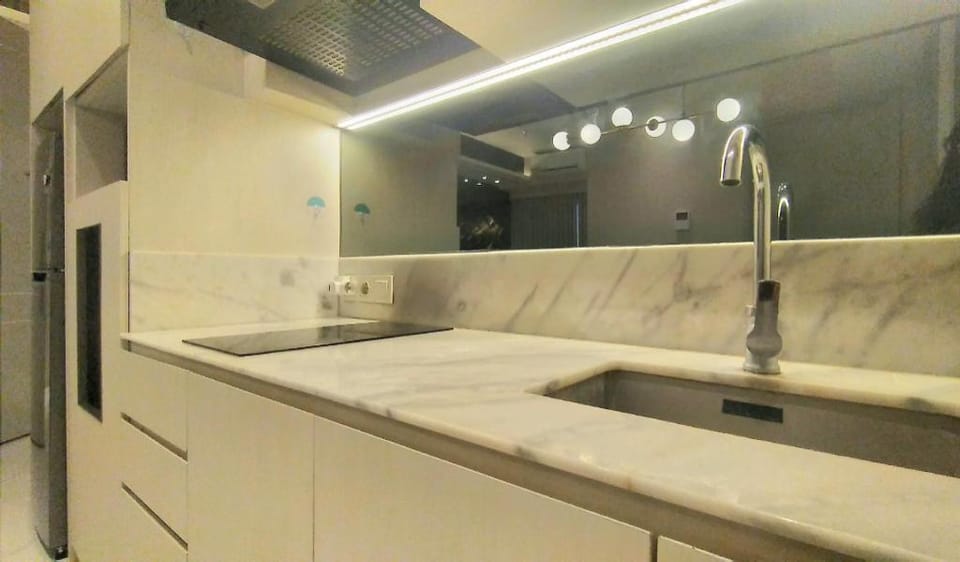 Deolinda 2BR at Laviz Mansion by Kondoku Apartment in Surabaya
