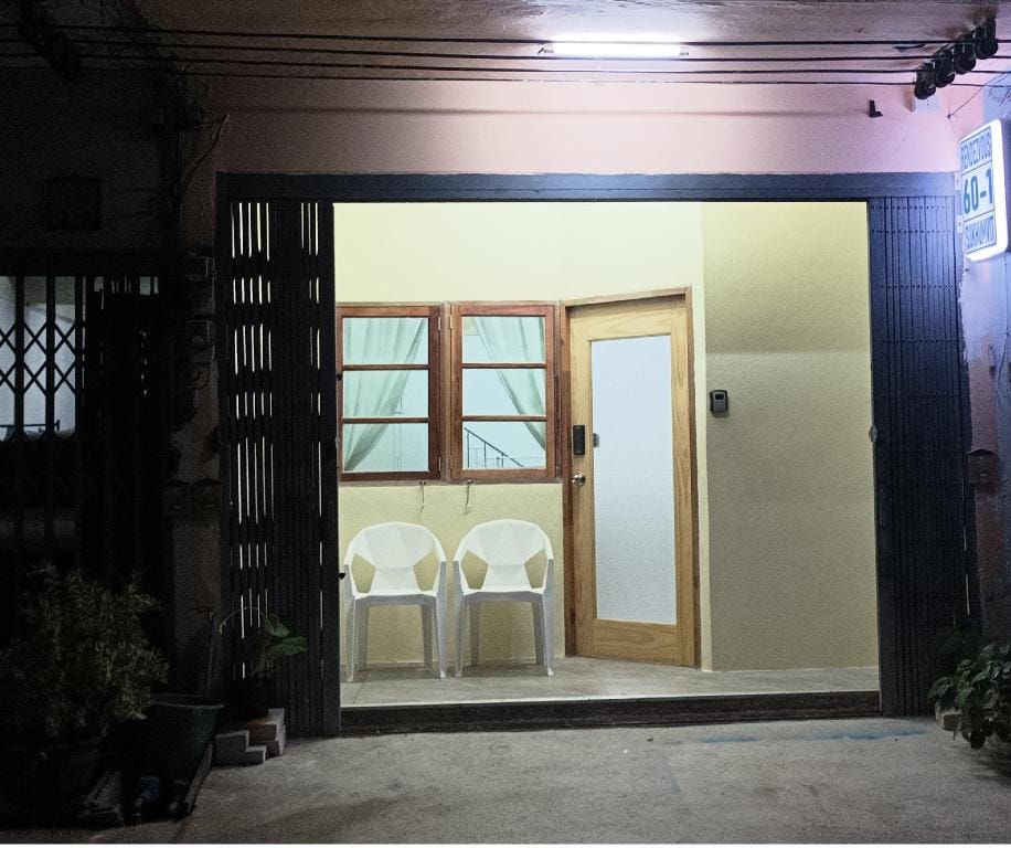 Rendezvous 60-1 Sukhumvit HOSTEL Hostel in Bangkok