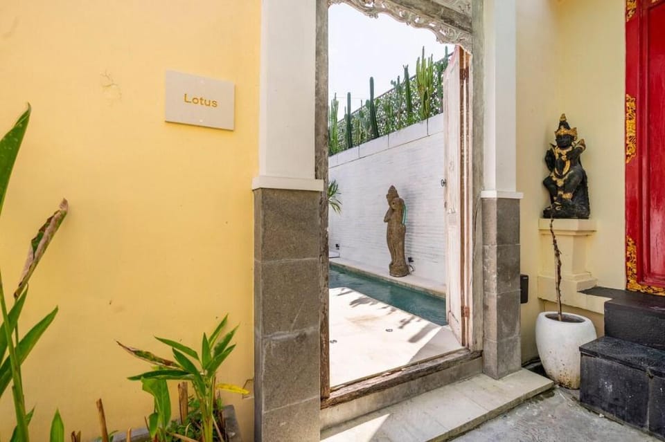 Cozy + private pool villa | Calm area of Canggu Villa in North Kuta