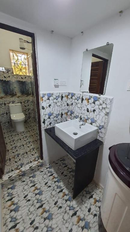 HILL VIEW & LAKE SIDE BENFLO STAY Villa in Baga