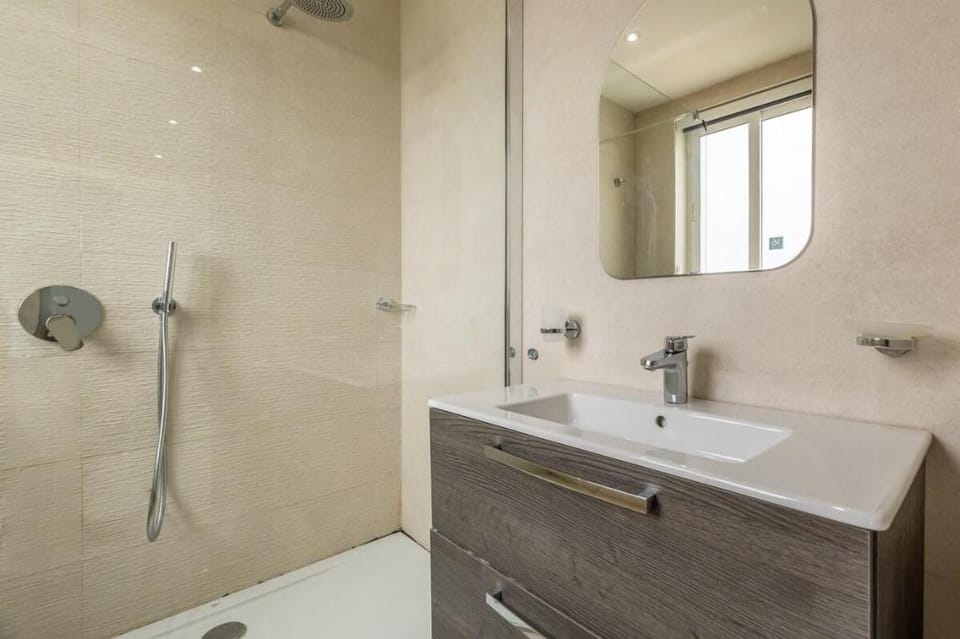 Penthouse in Ta Xbiex, Pool & Seaview(only Family) Apartment in Malta