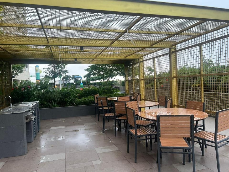 Hayden 3BR Apartment @ The Peak Apartment in Phnom Penh Province