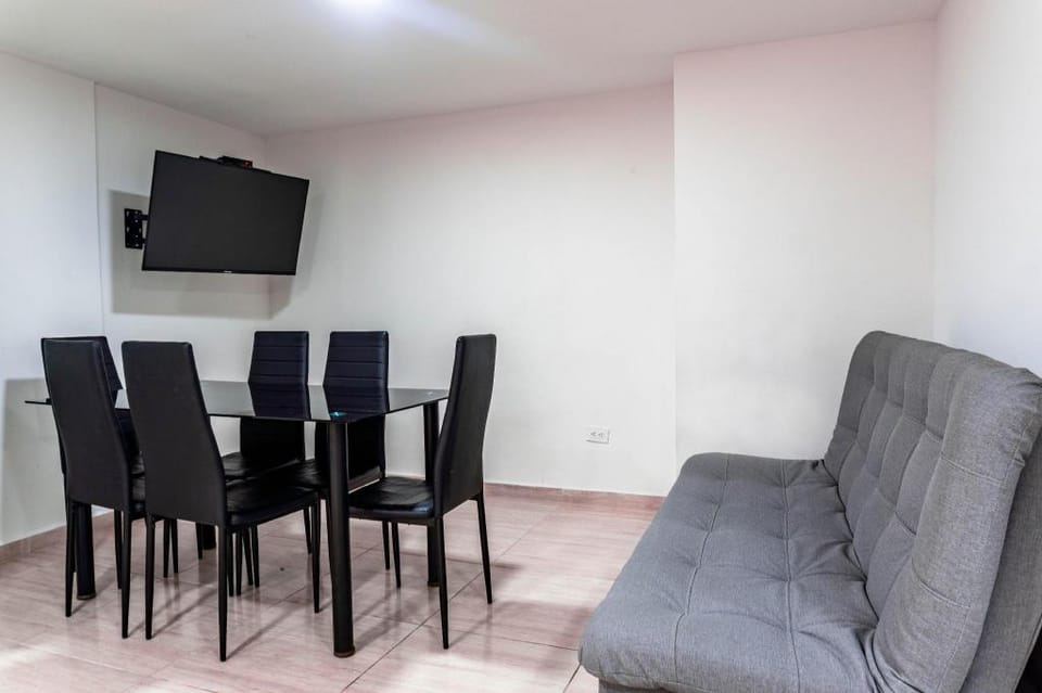 Amplio apartamento en San Javier, Medellín  Apartment in Medellin