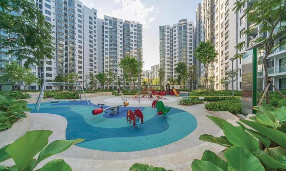 Căn Hộ 2 Phòng Ngủ Emerald Celadon City cạnh AEON Apartment in Ho Chi Minh City