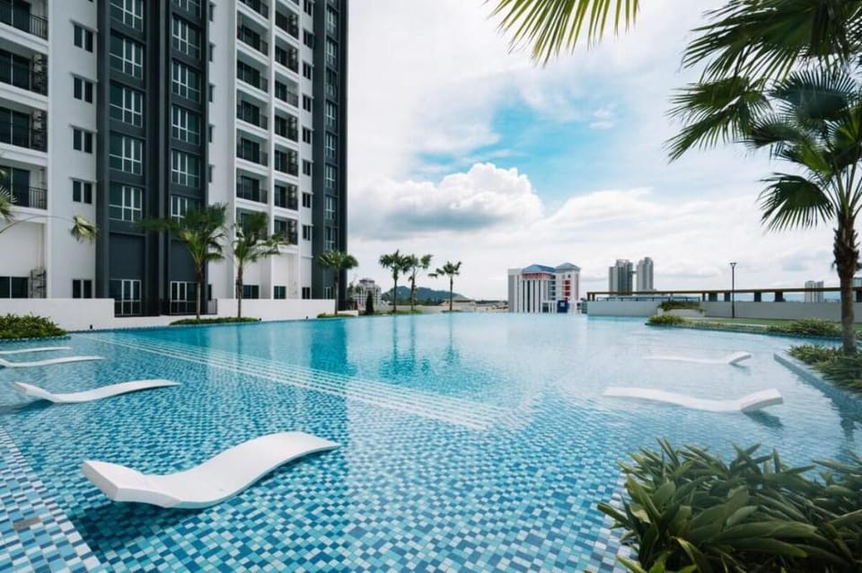 City Living 3Bedroom @Metropol BM Apartment in Penang
