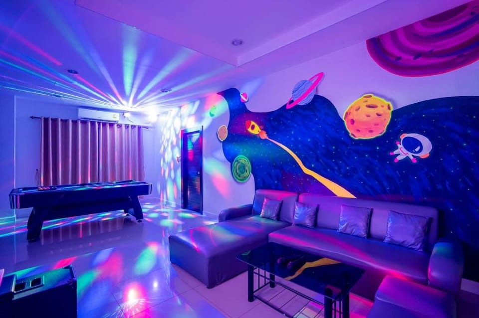 Space X Pool Villa Huahin 4 Bedrooms Villa in Hua Hin District