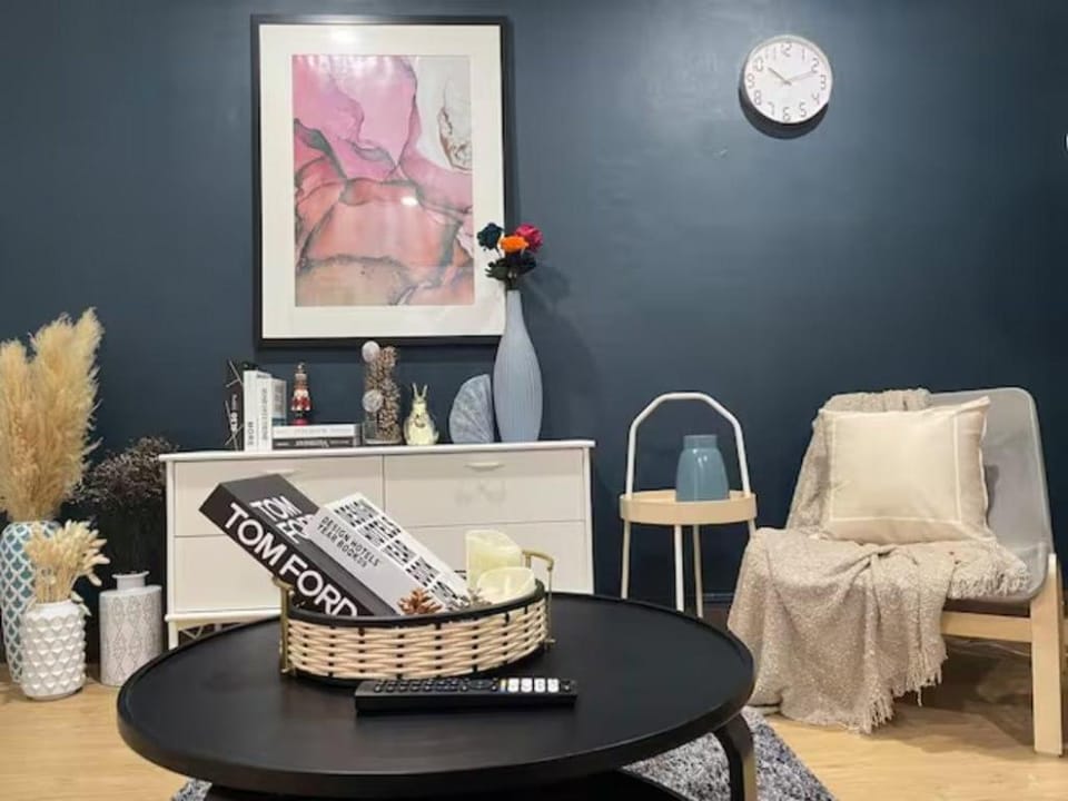 RB7: Private House Downtown 1min walk to metro Vacation rental in Bangkok