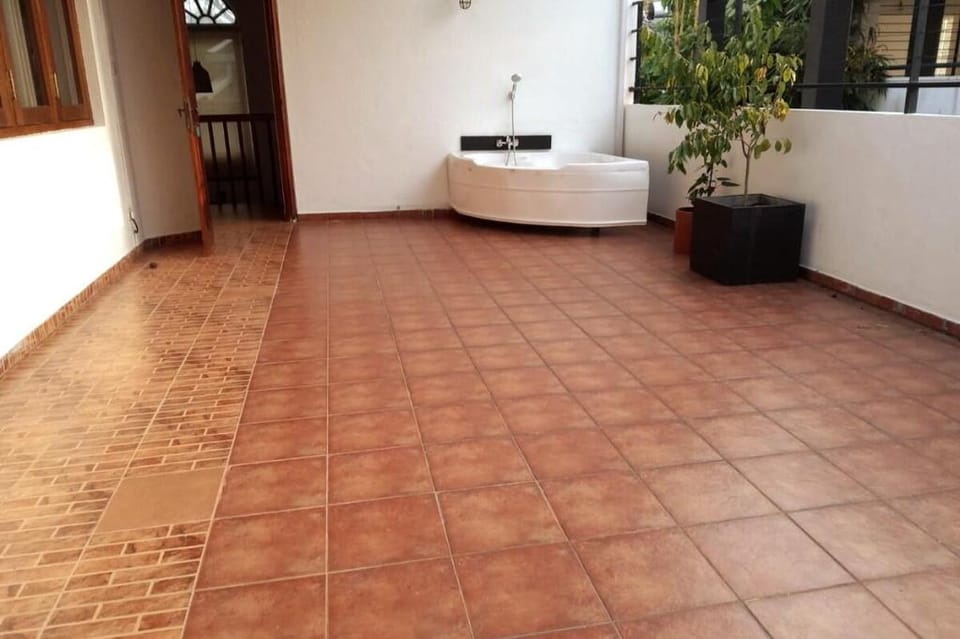 Comfortable & serene stay at Red Rocks villa Villa in Western Province