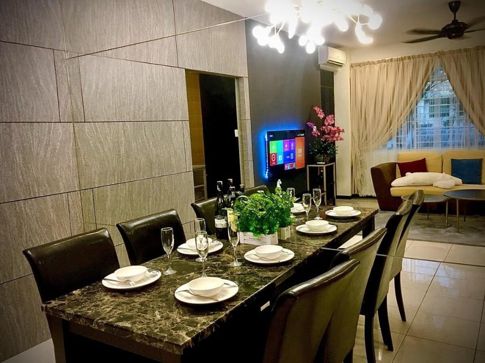 Eden Height Cozy & Spacious Condominiums Vacation rental in Kuching