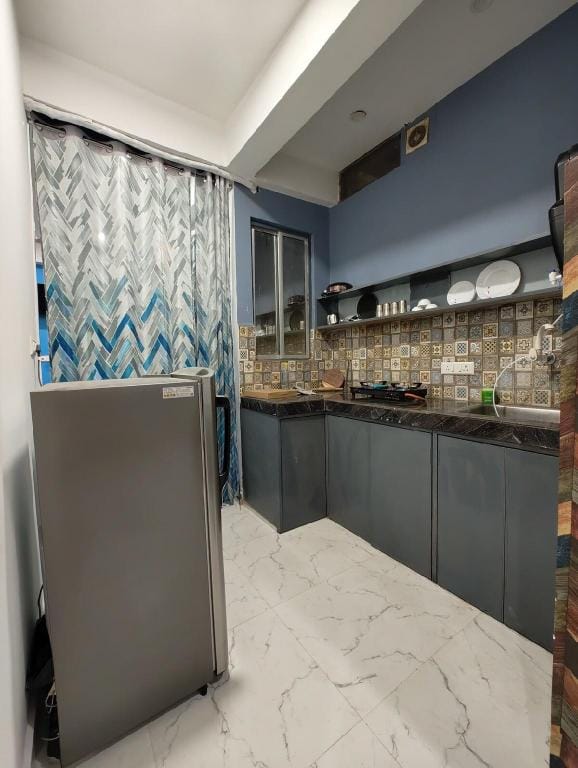 Blue Haven: Luxurious Private 1BHK Full Furnished Apartment in Lucknow