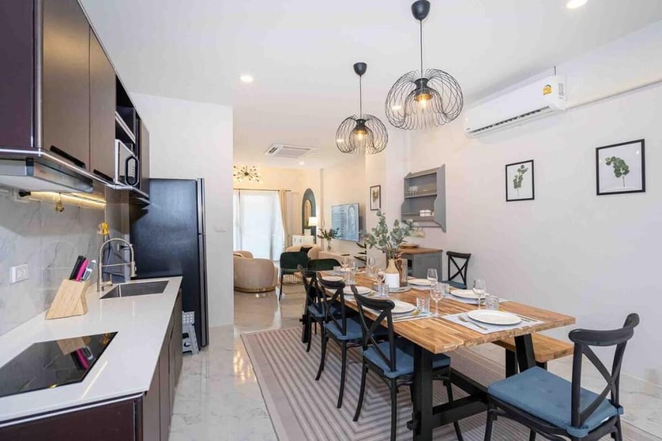 Patong Private Modern Home 4BR Vacation rental in Patong