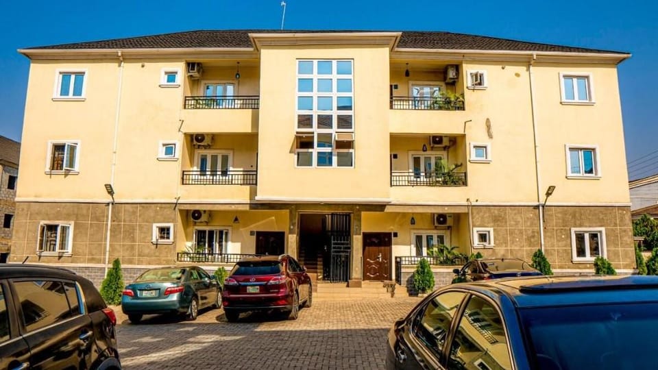 Raid Peaceful 3BR Home Great for LongStay&Families Apartment in Abuja