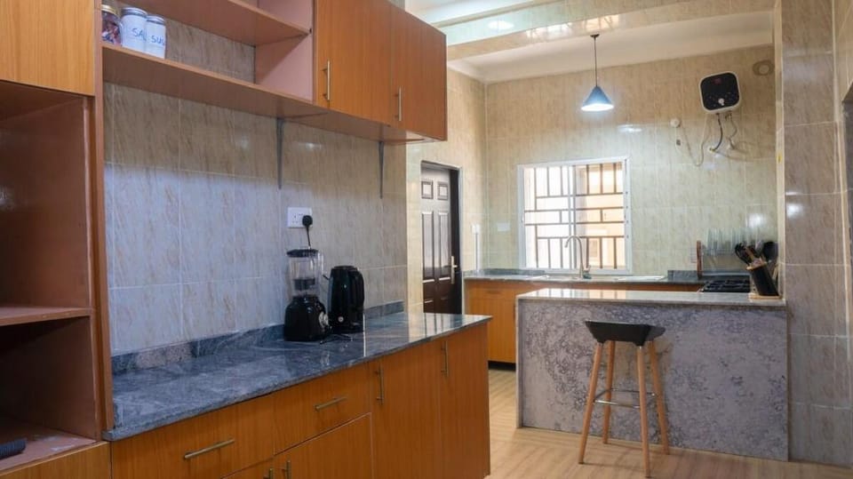 Drave Relaxing 3BR Serviced Home  Electric&Wi-Fi Apartment in Abuja