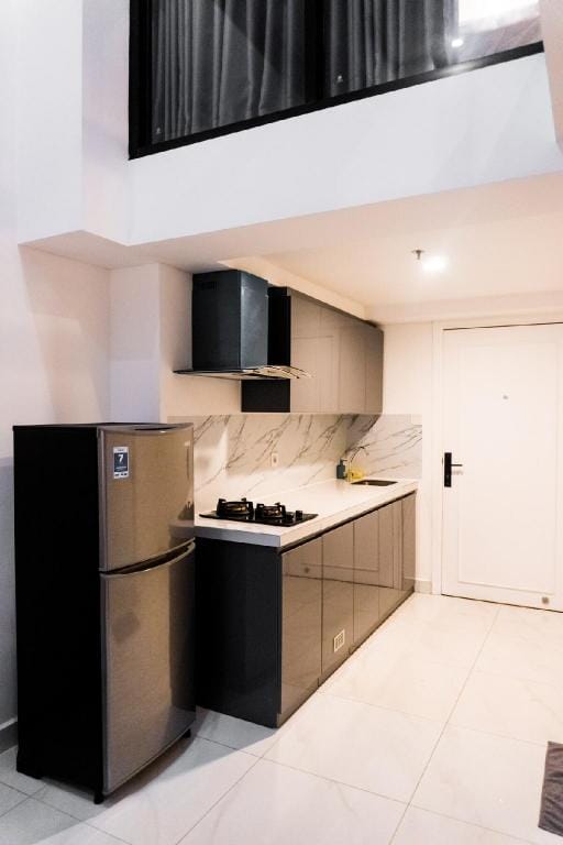 Comfy Loft 3BR for 5 people @ Kingland Avenue Apartment in West Java