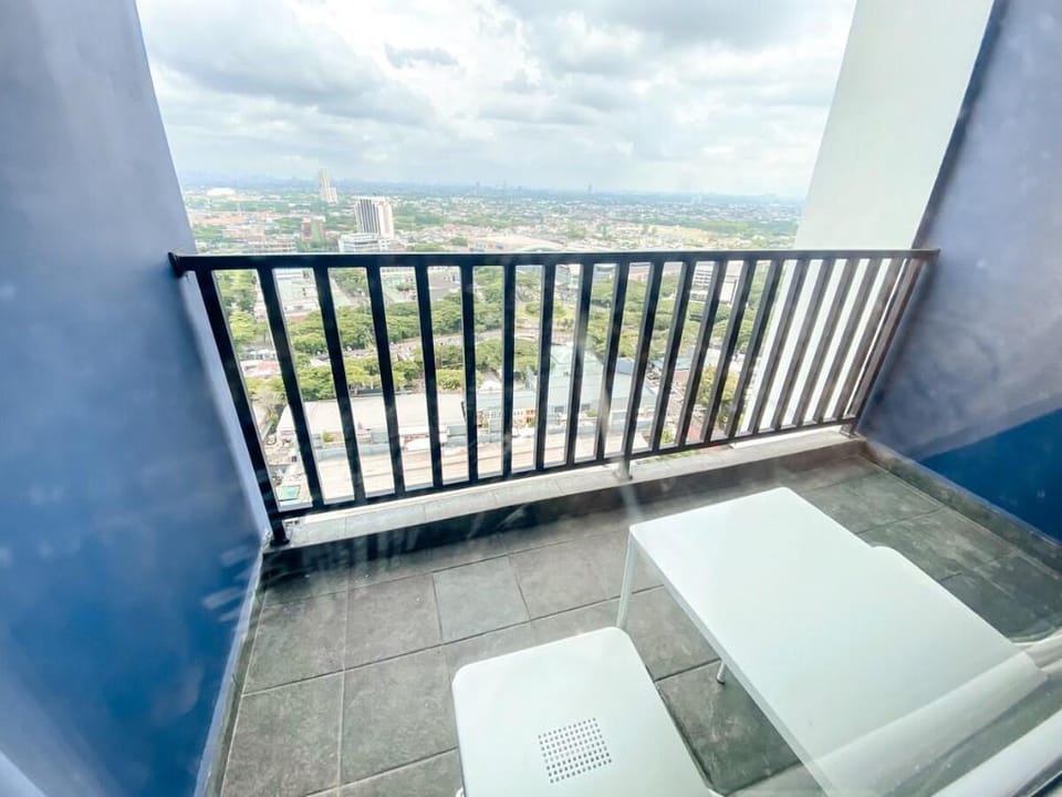 Q Deluxe by Homescape | 2+1 sofabeds | 5 Px Vacation rental in West Java