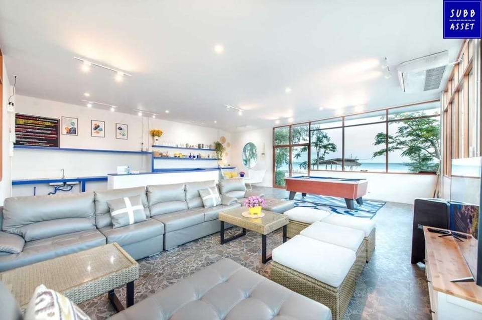 Beachfront Villa with 12 Bedrooms | Pranburi Apartment in Prachuap Khiri Khan, Thailand