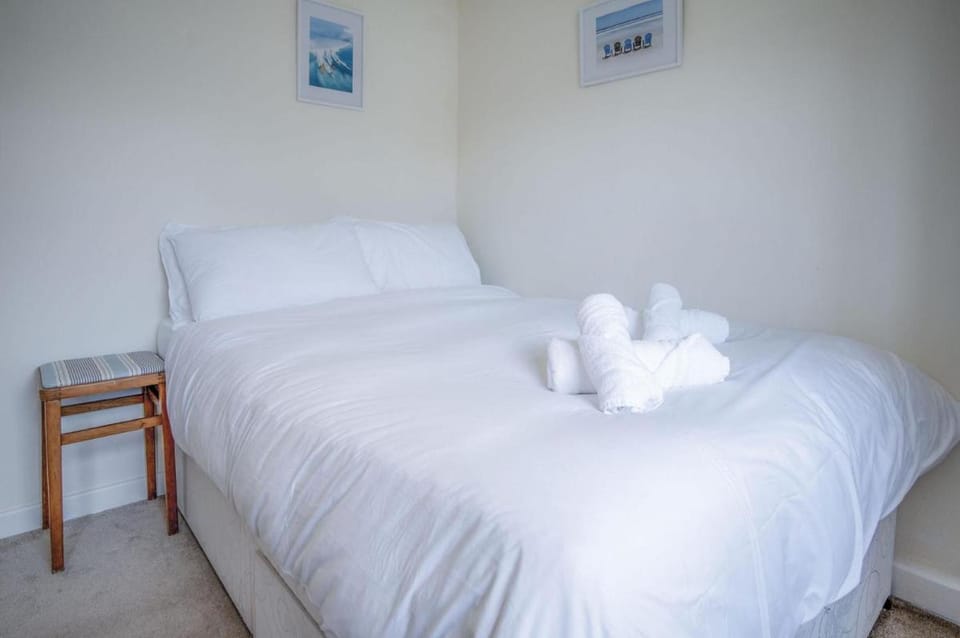 Eddies - 2 Bedroom Chalet – Scurlage Chalet in Wales