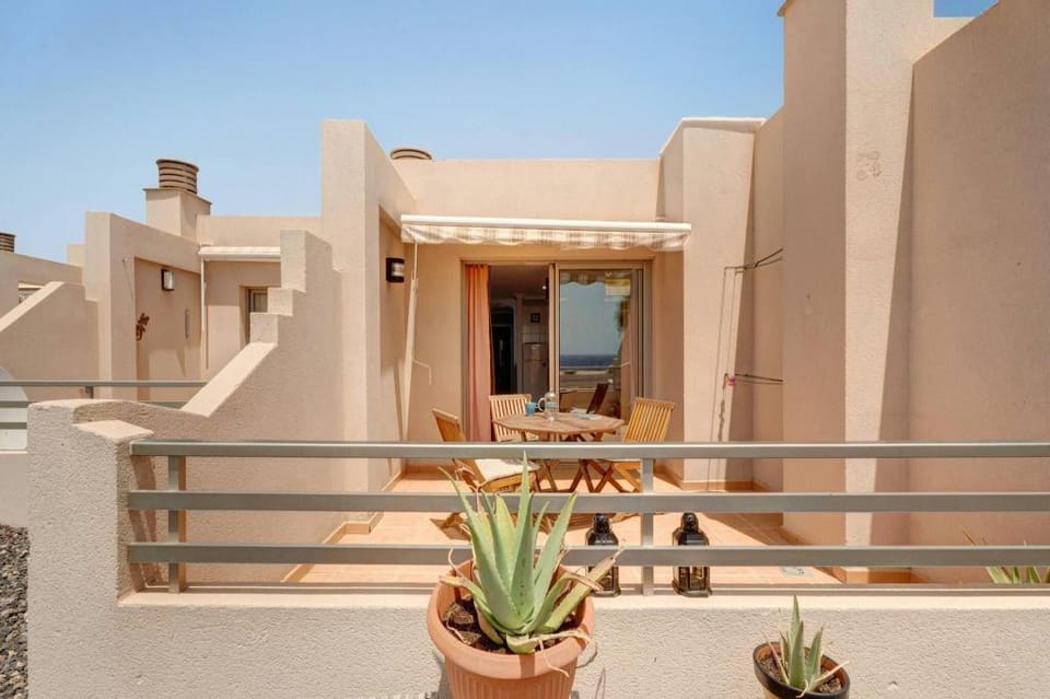 Dplex La Tejita Beach Apartment in Abona
