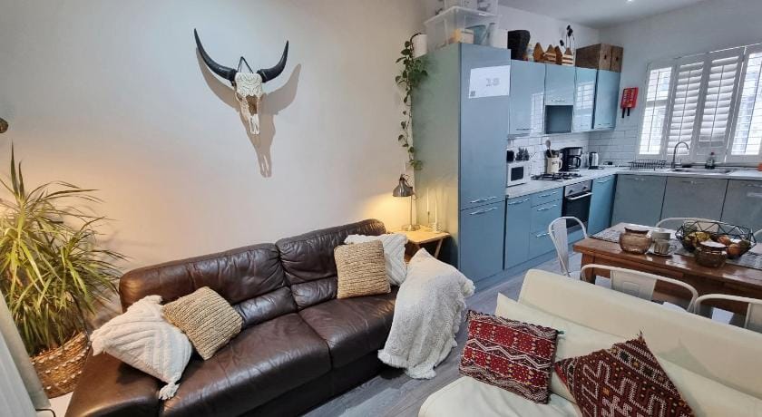 4bed/3bath 8min to London Bridge Apartment in London Borough of Lewisham