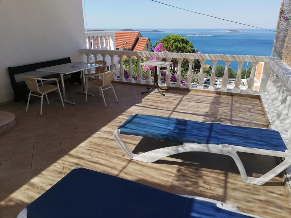 Villa Bogumila , studio Nirvana ,3 osobe  Apartment in Plat