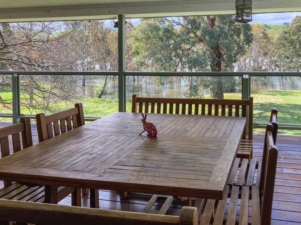 Eildon Views - Lake Front in Bonnie Doon Vacation rental in Melbourne