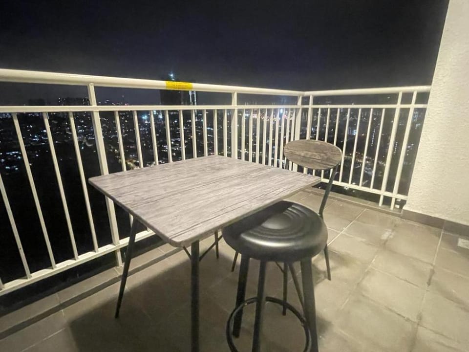 Charming Room Private Bathroom Bukit Jalil Stadium Apartment in Federal Territory of Kuala Lumpur
