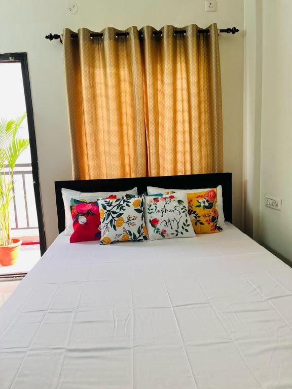 Shiguar Homes | Entire 2 BHK with Balcony  Vacation rental in Bengaluru
