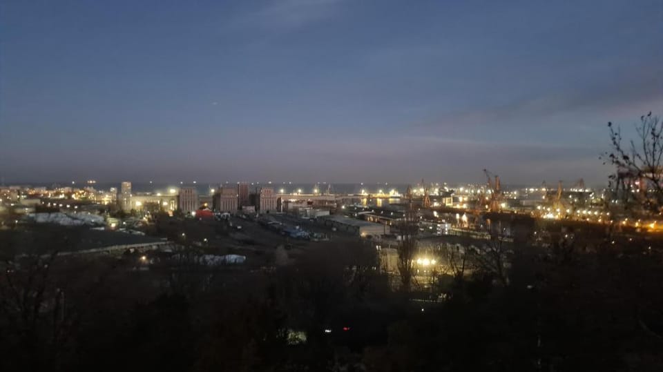 Traian Sea View Studio Apartment in Constanta