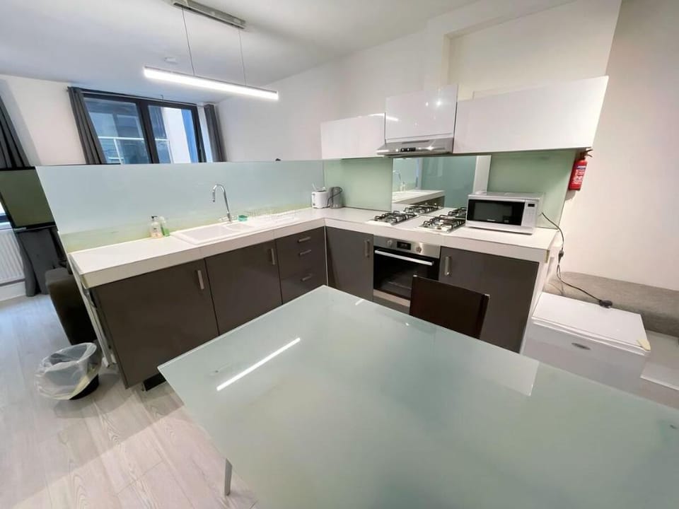 Two Bedroom Apartment Central London Modern design Apartment in London Borough of Islington